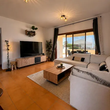 The Anassa - Gated Beachfront Retreat & Pool * Klorakas
