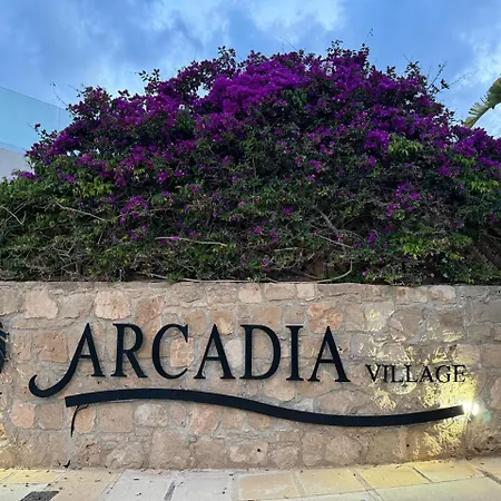 The Anassa - Gated Beachfront Retreat & Pool 公寓